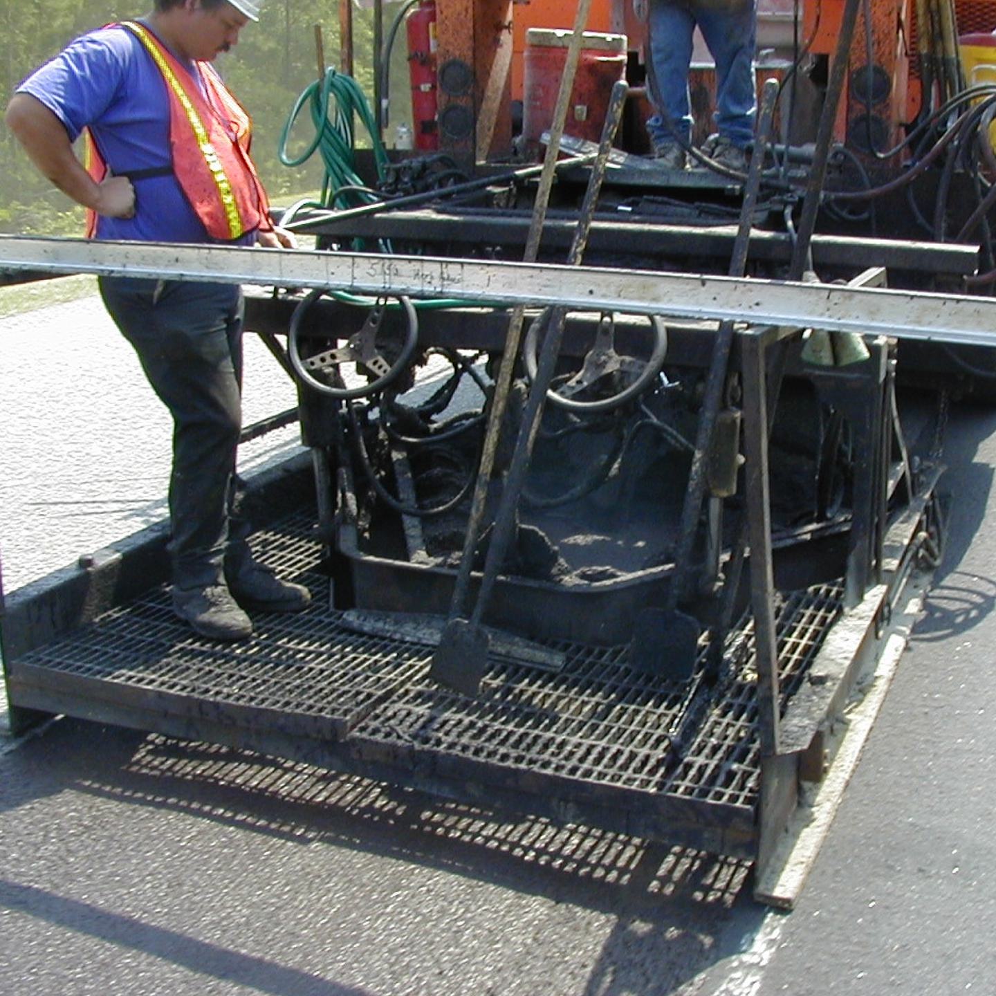 Bergkamp Inc. | Rut Box | Spreader Box for Micro Surfacing Applications